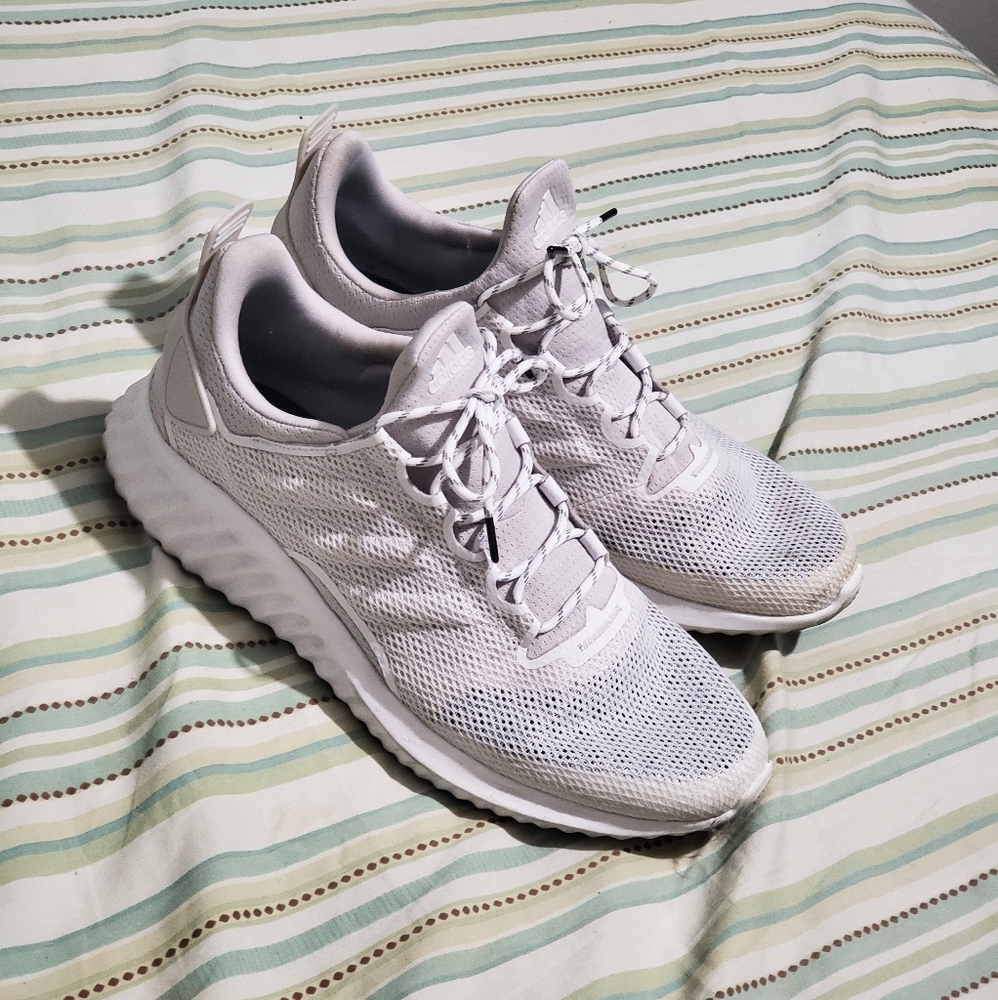 Adidas Alphabounce